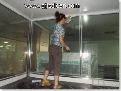 玻璃清洗，广州冠洁清洁公司—www.gjieclean.com